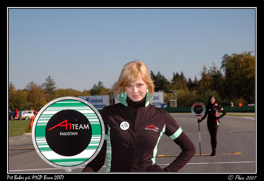 Pit_Babes_A1GP_07_010.jpg