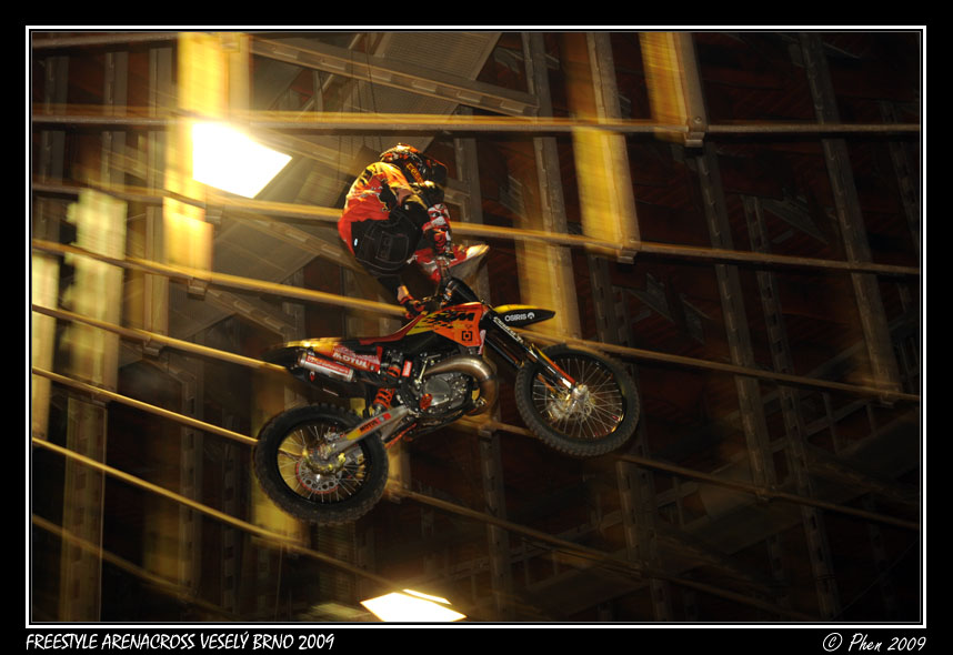 Freestyle_ArenaCross_Brno_09_017.jpg