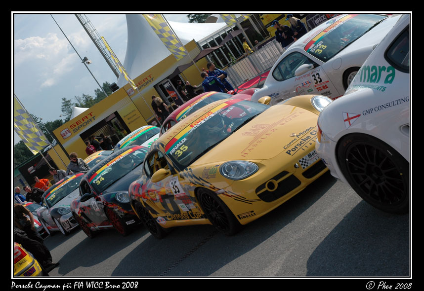 Cayman_Brno_08_004.jpg