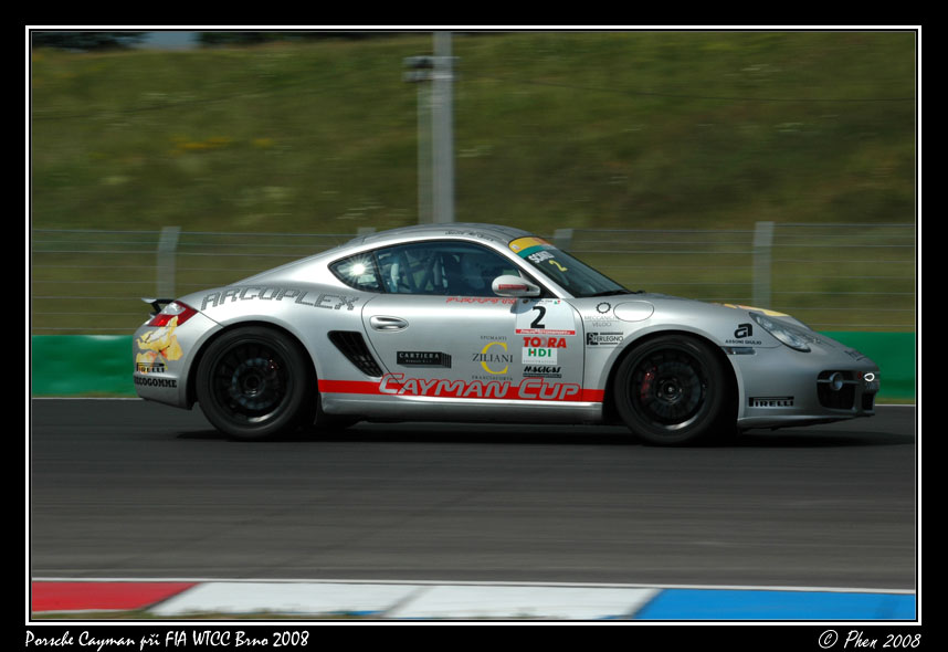 Cayman_Brno_08_013.jpg