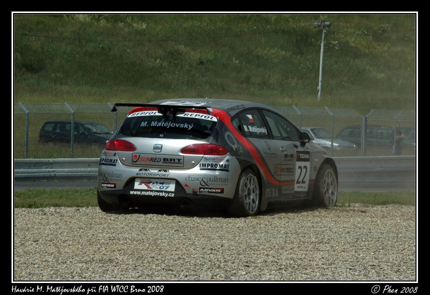 Matejovsky_havarka_WTCC_08_012.jpg