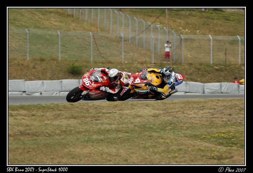 SBK_SuperStock_1000_Brno_07_014.jpg