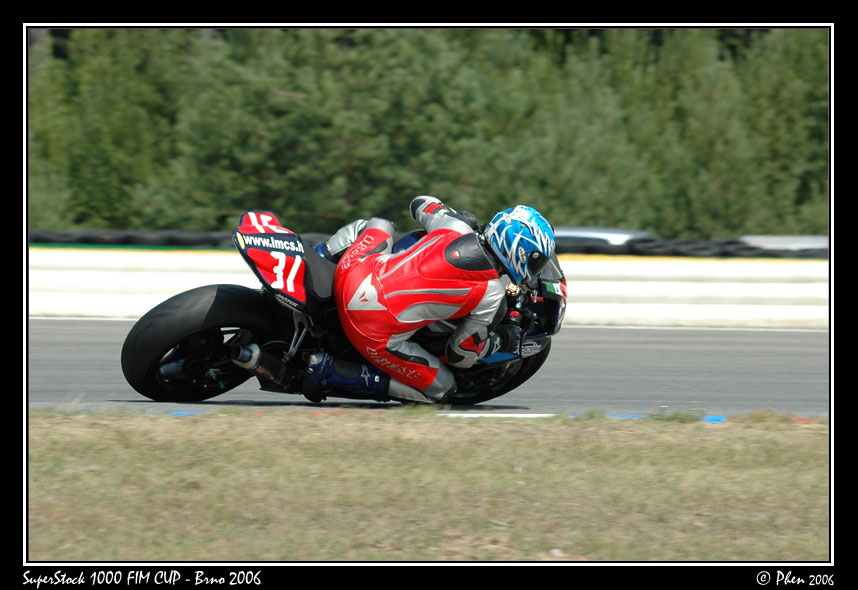SuperStock_1000_006.jpg