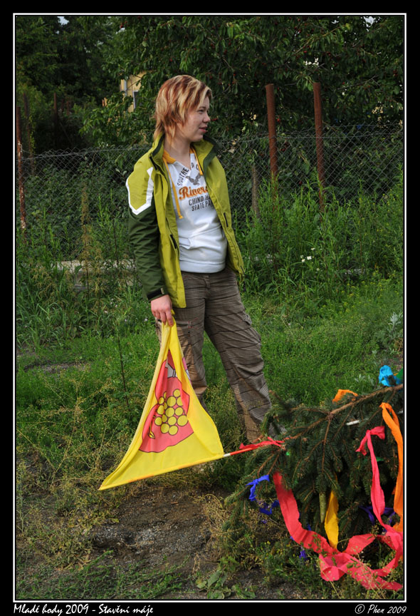 Mlade_hody_09_staveni_maje_142.jpg