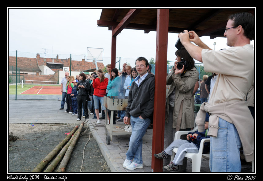 Mlade_hody_09_staveni_maje_155.jpg