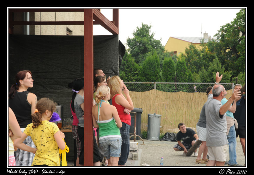 Mlade_hody_10_staveni_maje_075.jpg