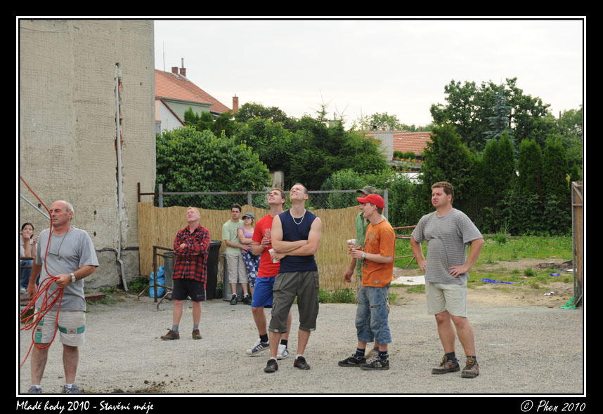 Mlade_hody_10_staveni_maje_095.jpg