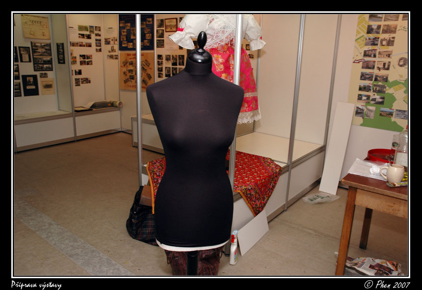 Priprava_vystavy_07_077.jpg